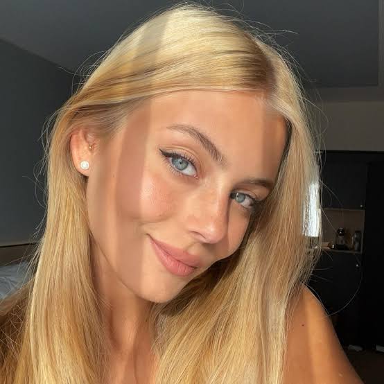 Mishel Gerzig Biography: Wikipedia, Age, Height, Nationality, Boyfriend, Net Worth