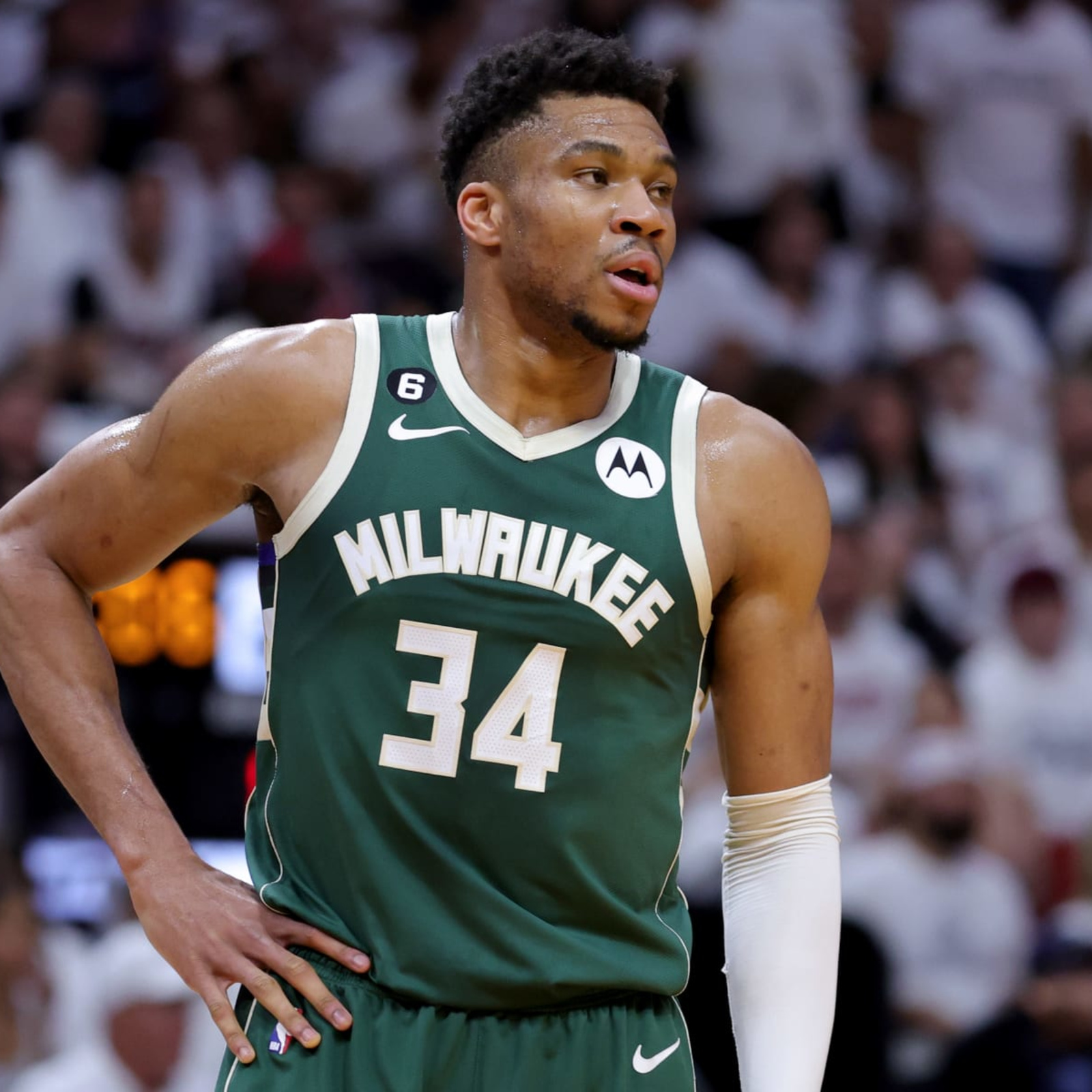 Profile of Giannis Antetokounmpo: Bio, Stats, Height, Wife, Net Worth
