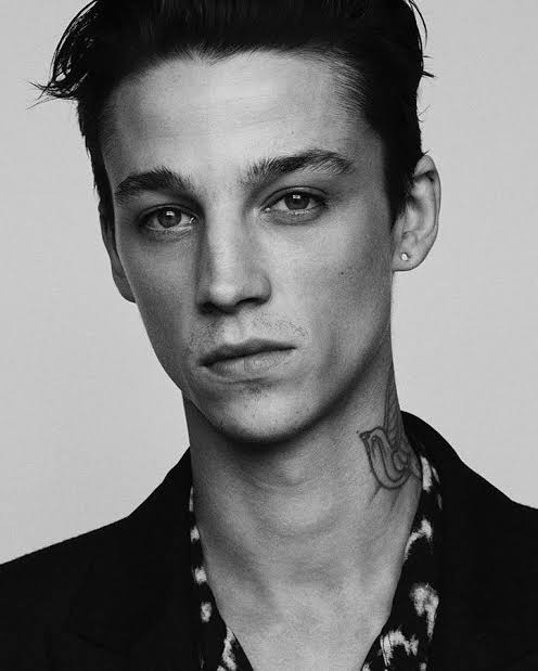 Ash Stymest Biography: Age, Height, Girlfriend, Movies, Net Worth
