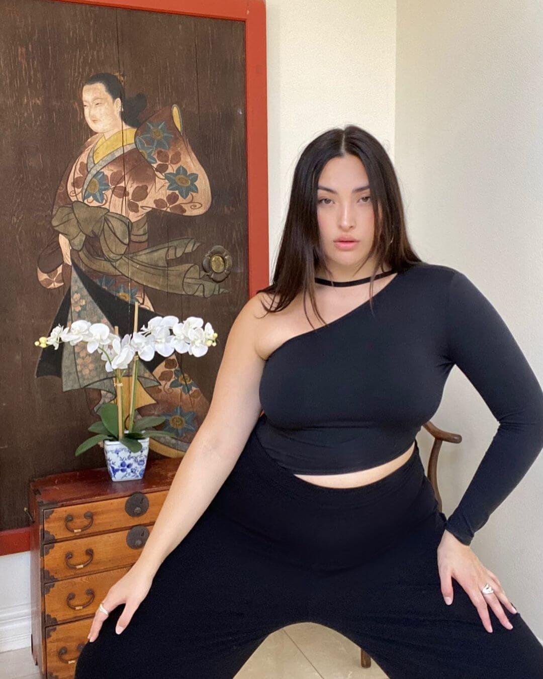 Yumi Nu Biography: Wiki, Age, Race, Weight, Measurements, Net Worth & Photos